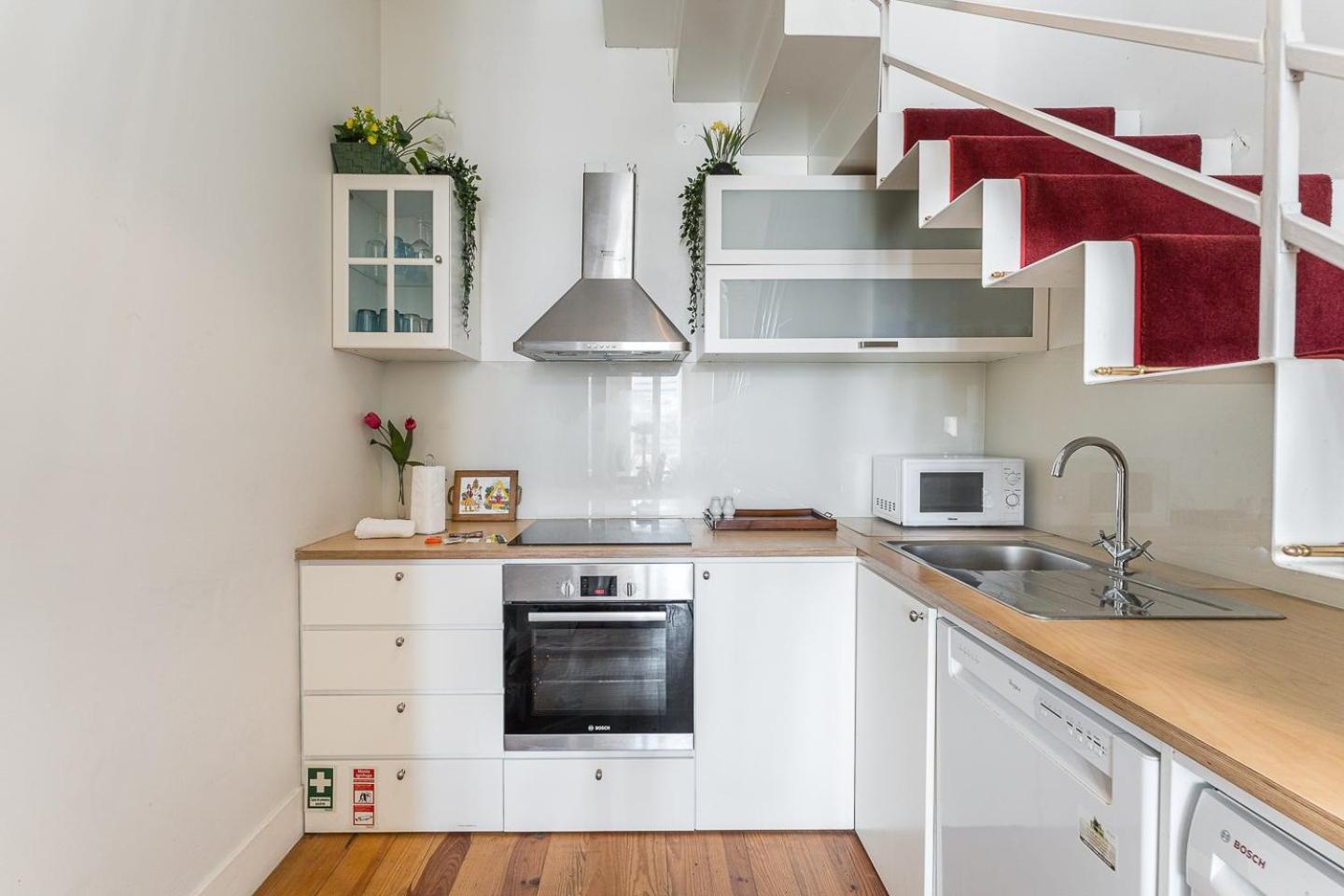 Guestready - Bright Apartment Near Bolhao Porto Bagian luar foto