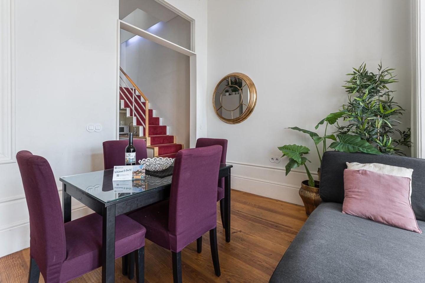 Guestready - Bright Apartment Near Bolhao Porto Bagian luar foto